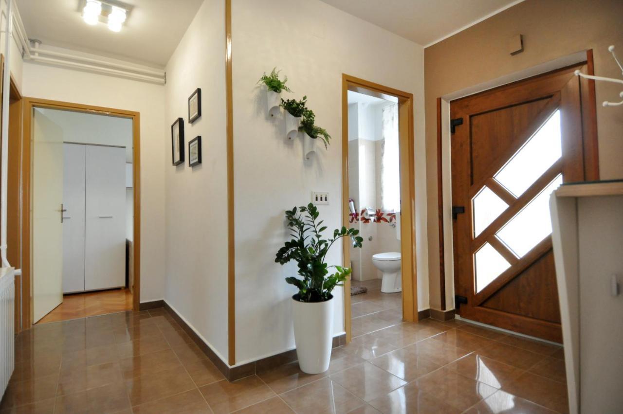 Apartman Lory Pula Extérieur photo