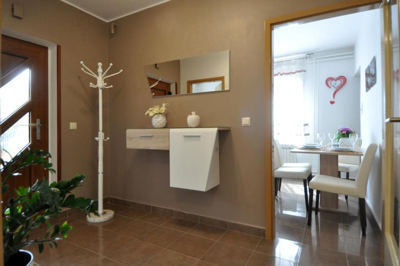 Apartman Lory Pula Extérieur photo