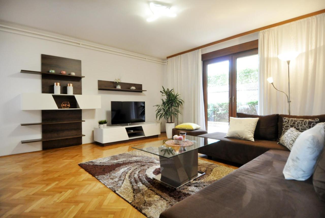 Apartman Lory Pula Extérieur photo