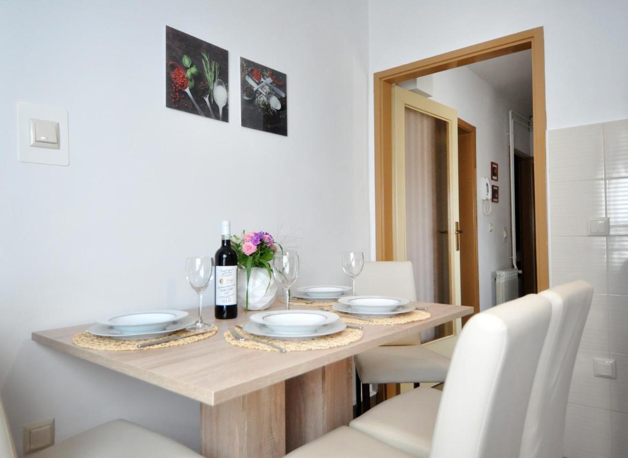 Apartman Lory Pula Extérieur photo